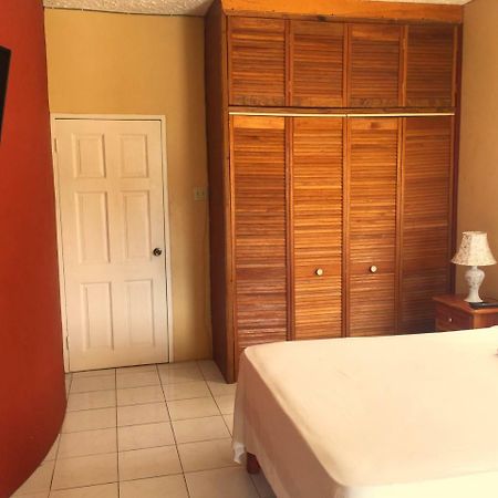 Yaad Hostel Montego Bay Zewnętrze zdjęcie