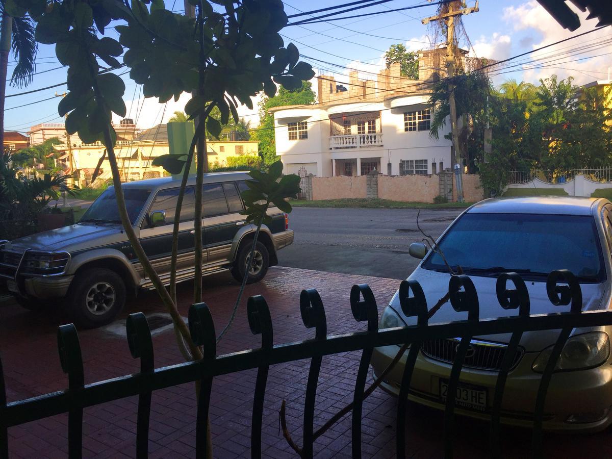 Yaad Hostel Montego Bay Zewnętrze zdjęcie