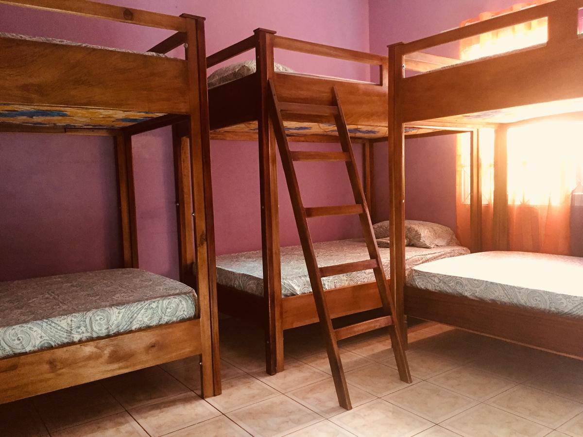 Yaad Hostel Montego Bay Zewnętrze zdjęcie