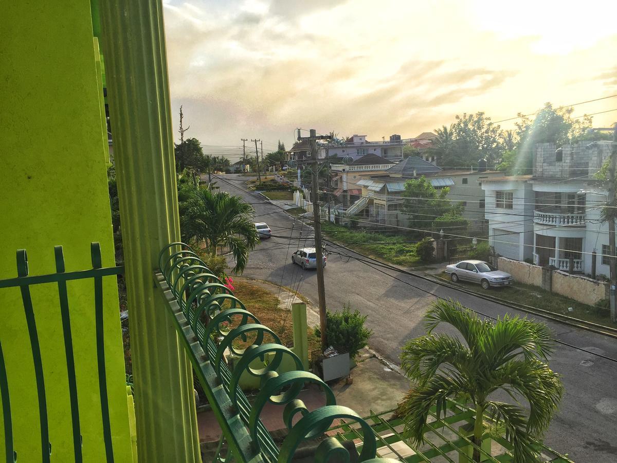 Yaad Hostel Montego Bay Zewnętrze zdjęcie