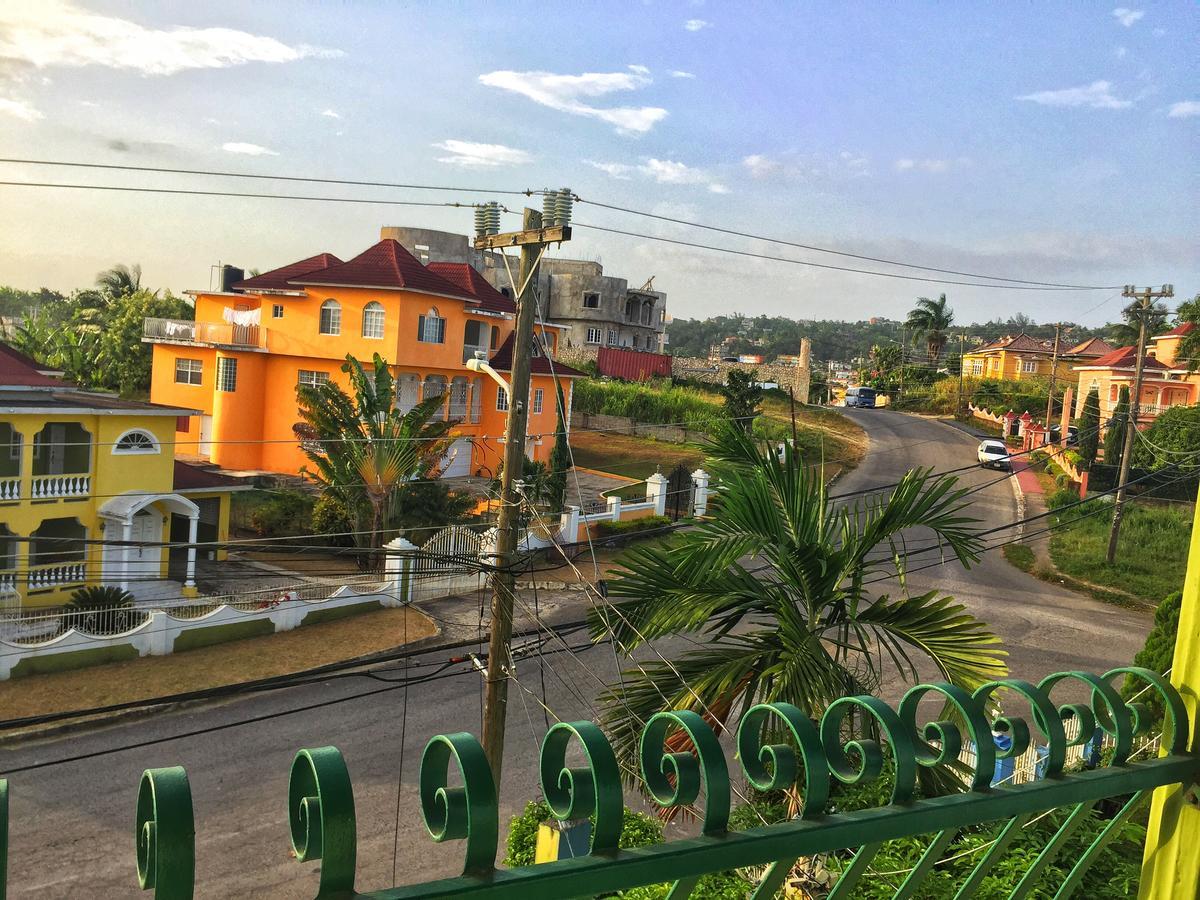 Yaad Hostel Montego Bay Zewnętrze zdjęcie