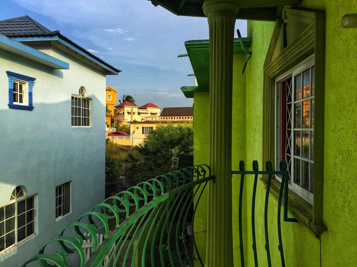 Yaad Hostel Montego Bay Zewnętrze zdjęcie