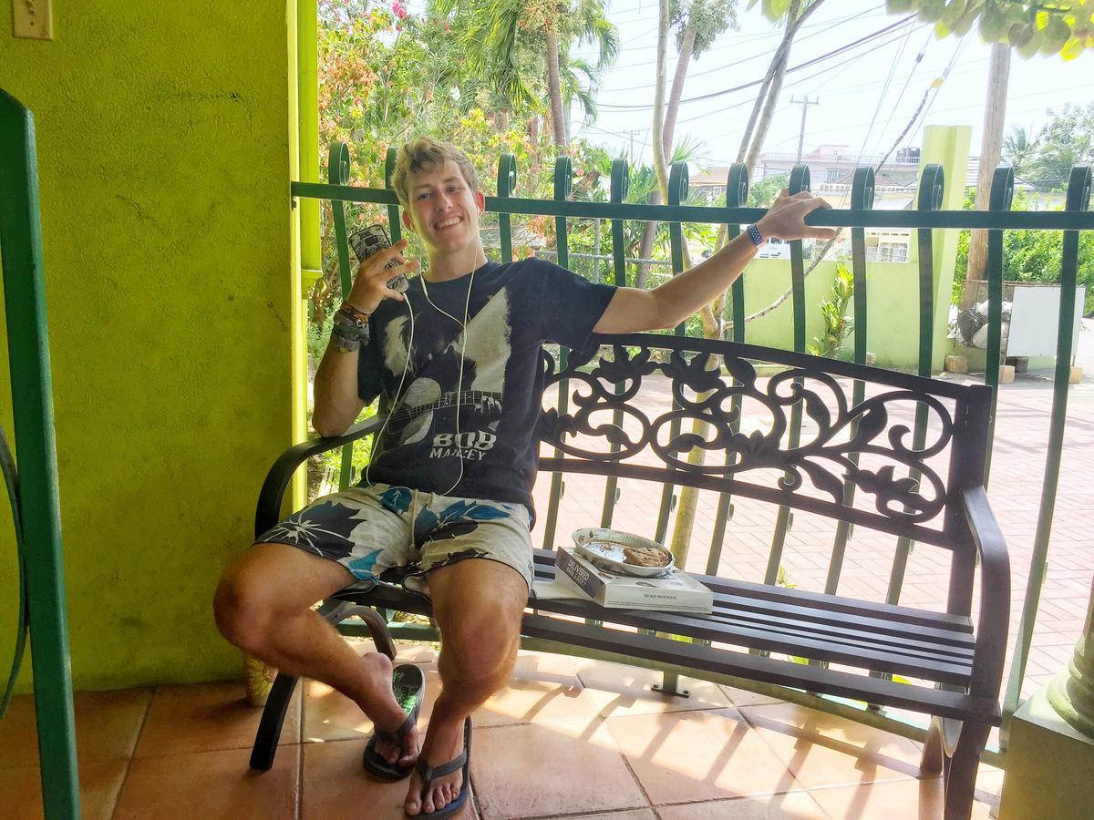 Yaad Hostel Montego Bay Zewnętrze zdjęcie
