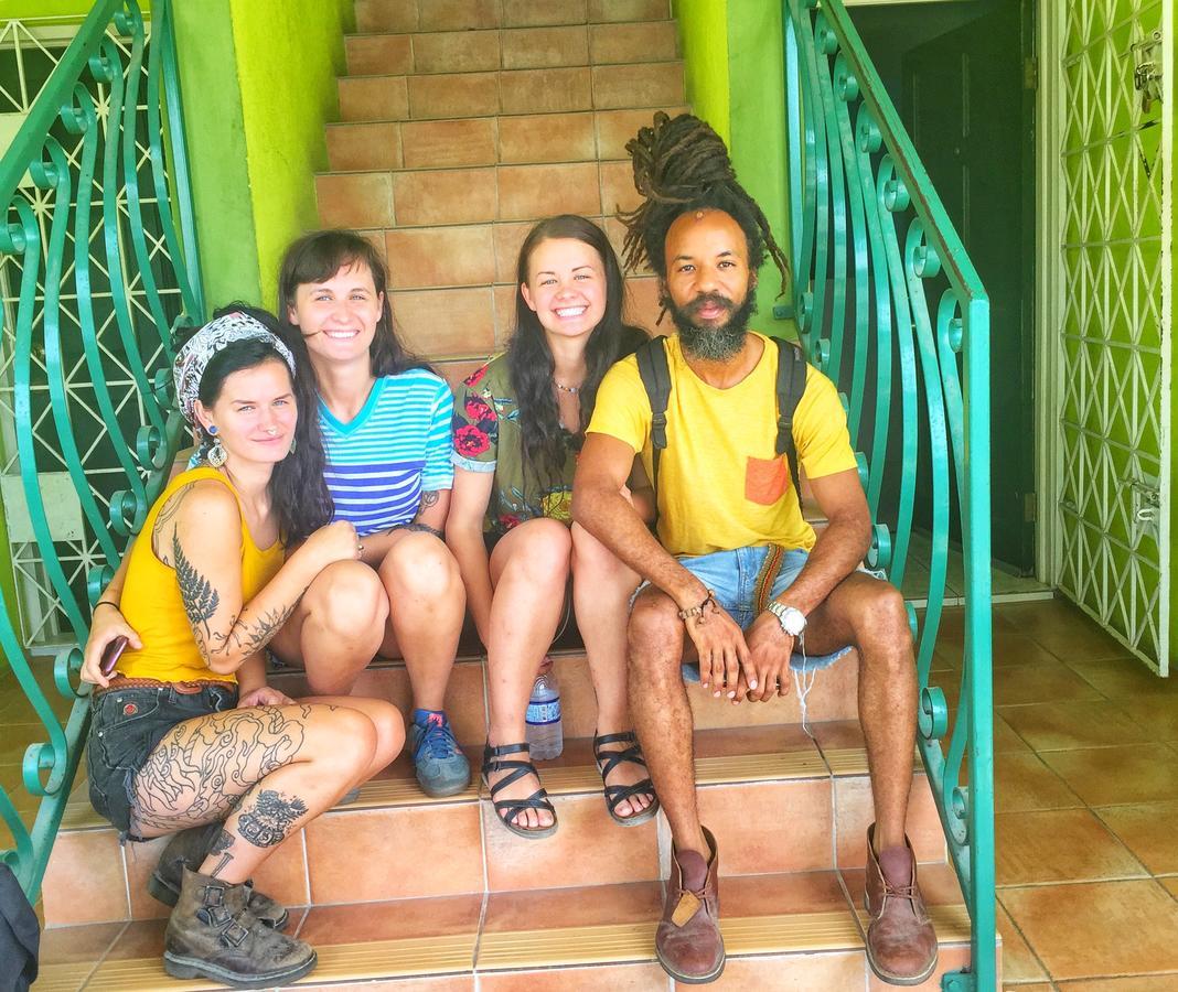 Yaad Hostel Montego Bay Zewnętrze zdjęcie