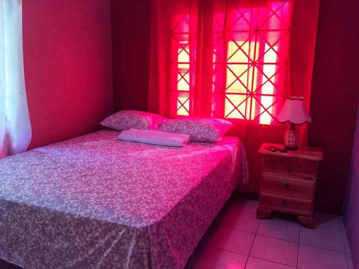 Yaad Hostel Montego Bay Pokój zdjęcie